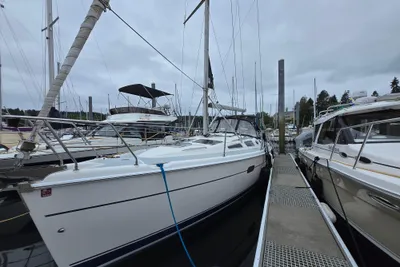 Hunter 356
