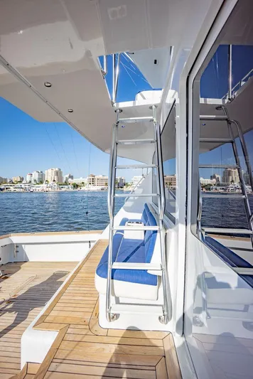 Killin Time Yacht Photos Pics 