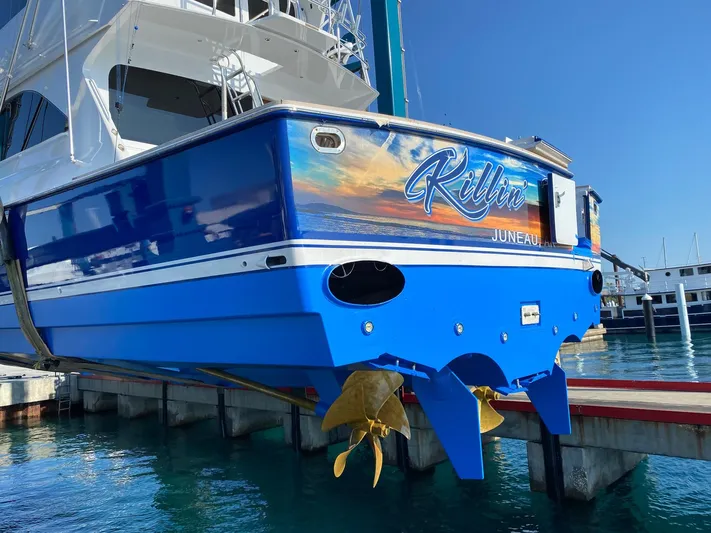 Killin Time Yacht Photos Pics 