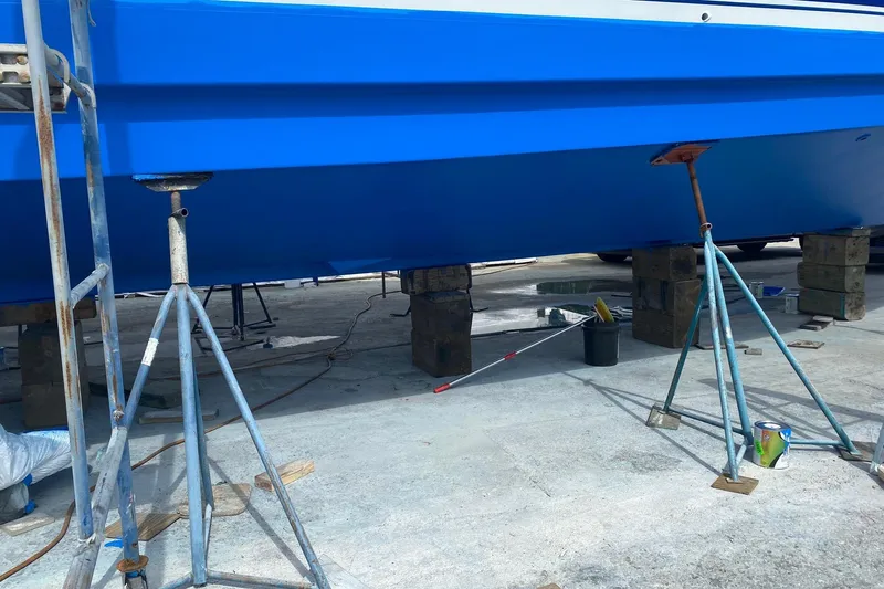 Killin Time Yacht Photos Pics 