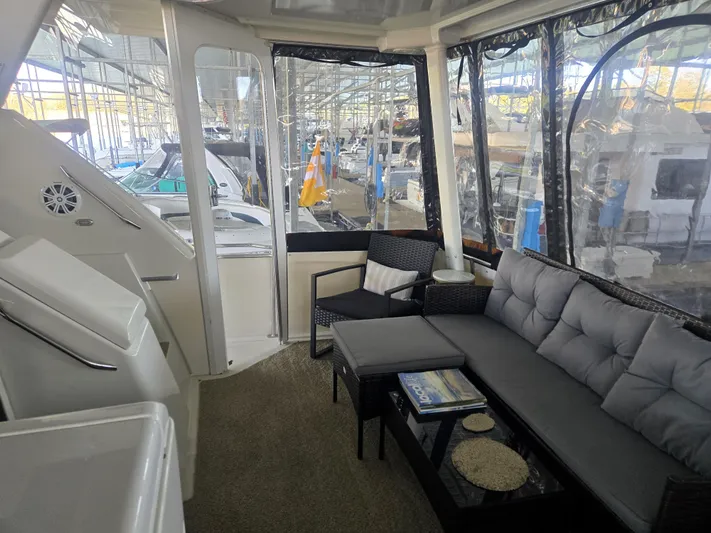 Hook & Ladder Yacht Photos Pics 