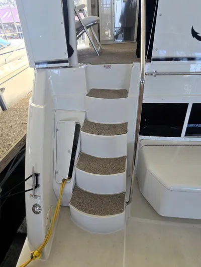 Hook & Ladder Yacht Photos Pics 