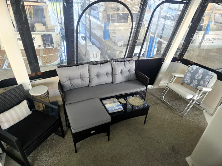 Hook & Ladder Yacht Photos Pics 