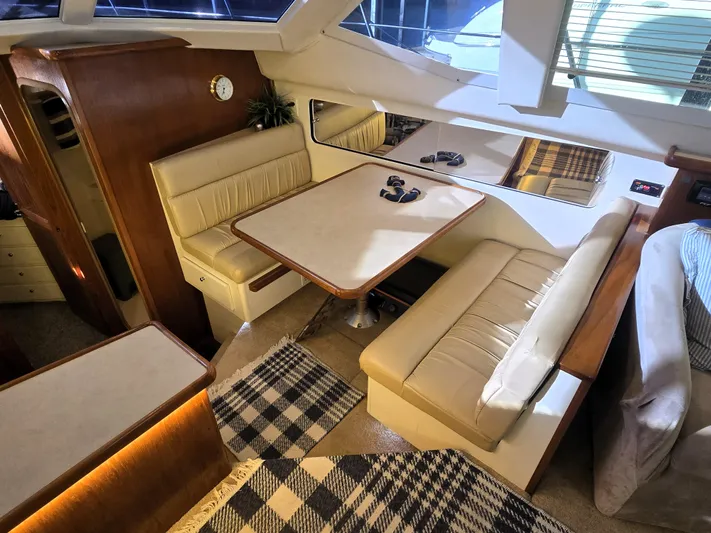 Hook & Ladder Yacht Photos Pics 