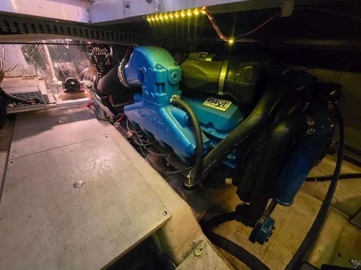 Hook & Ladder Yacht Photos Pics 