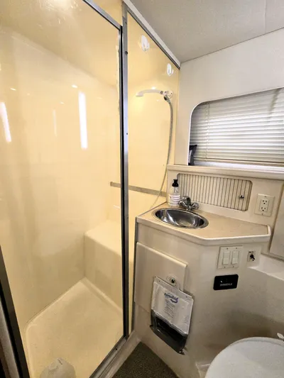 Hook & Ladder Yacht Photos Pics 