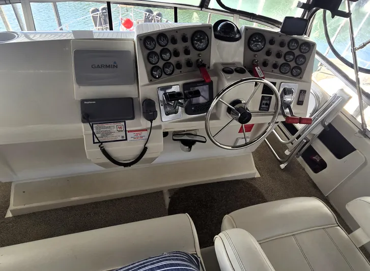 Hook & Ladder Yacht Photos Pics 