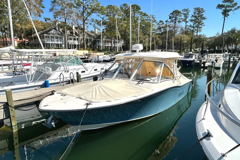 Unglued Yacht Photos Pics 