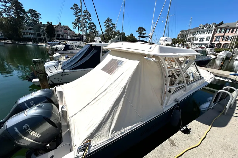 Unglued Yacht Photos Pics 