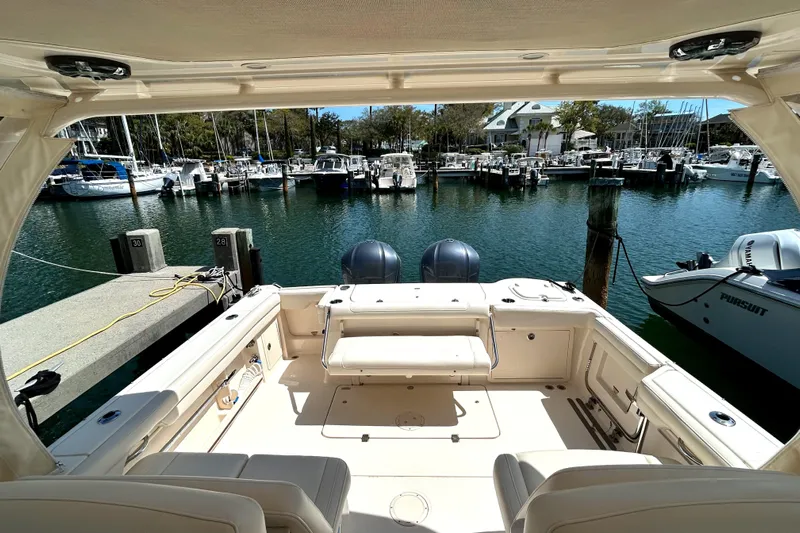 Unglued Yacht Photos Pics 