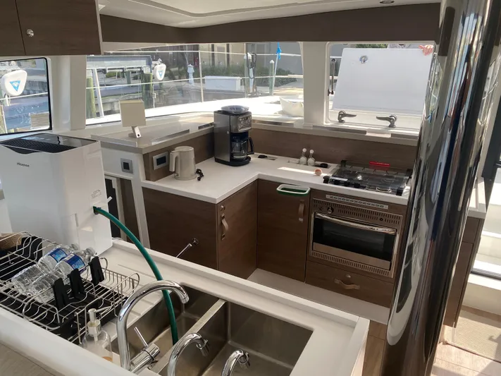 Lilian Rose Yacht Photos Pics 