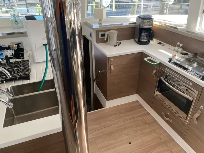 Lilian Rose Yacht Photos Pics 