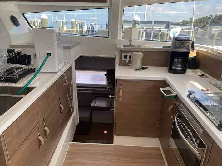 Lilian Rose Yacht Photos Pics 