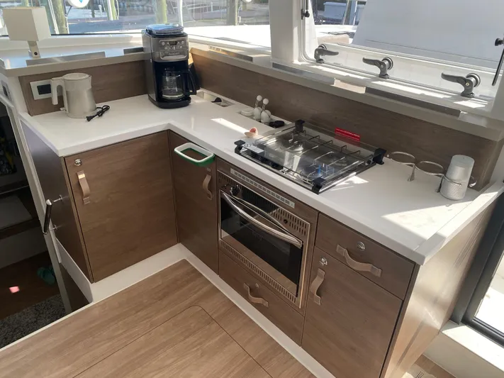 Lilian Rose Yacht Photos Pics 