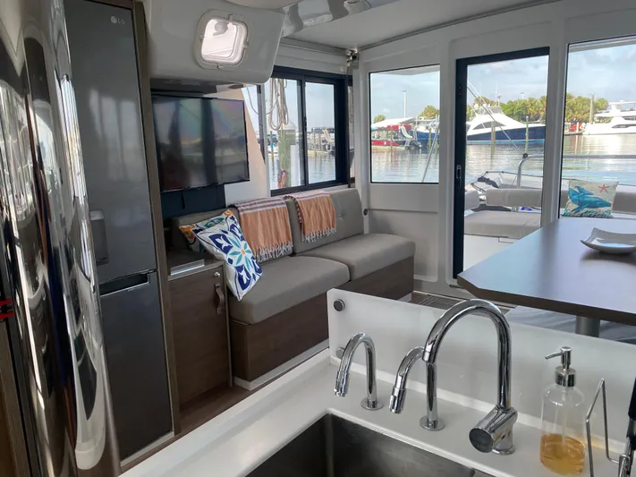 Lilian Rose Yacht Photos Pics 