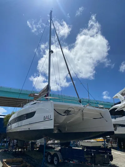 Lilian Rose Yacht Photos Pics 