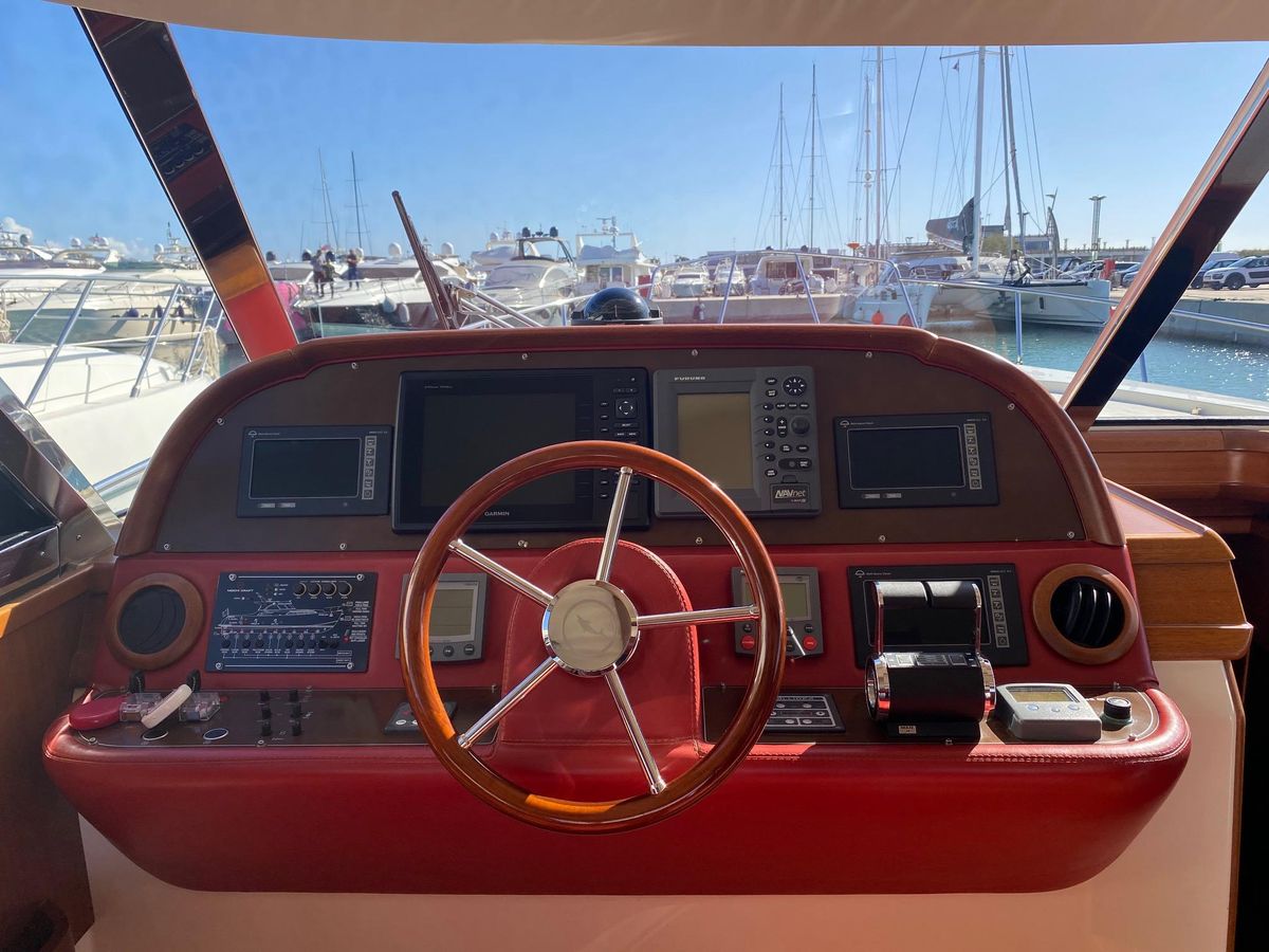 2004 Mochi Craft 51 