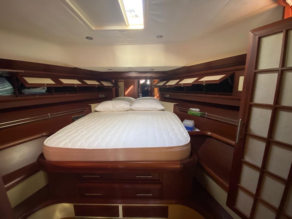2004 Mochi Craft 51 