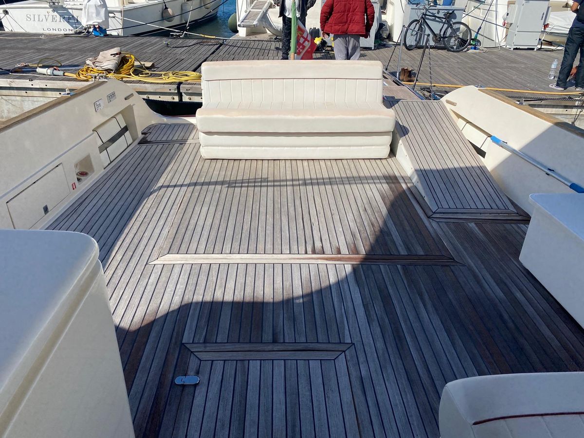 2004 Mochi Craft 51 