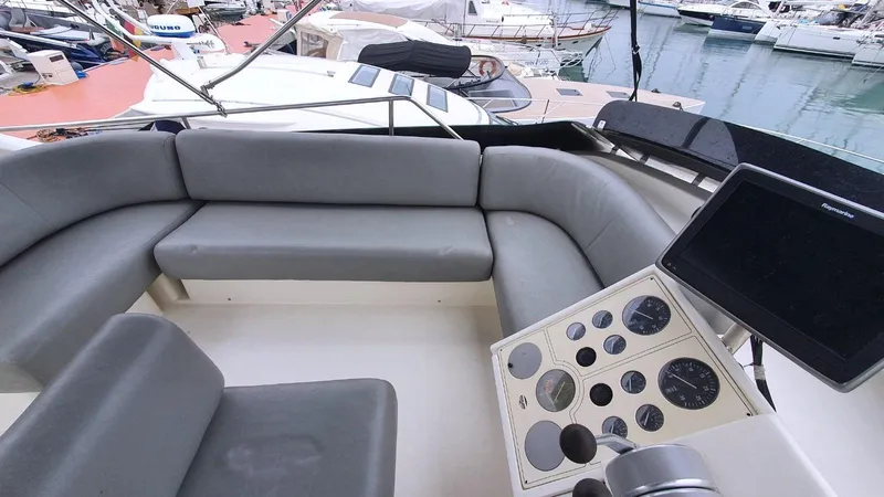  Yacht Photos Pics FLY 3