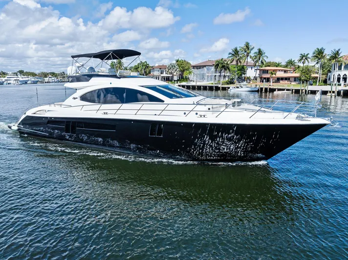Liquid Asset Yacht Photos Pics 