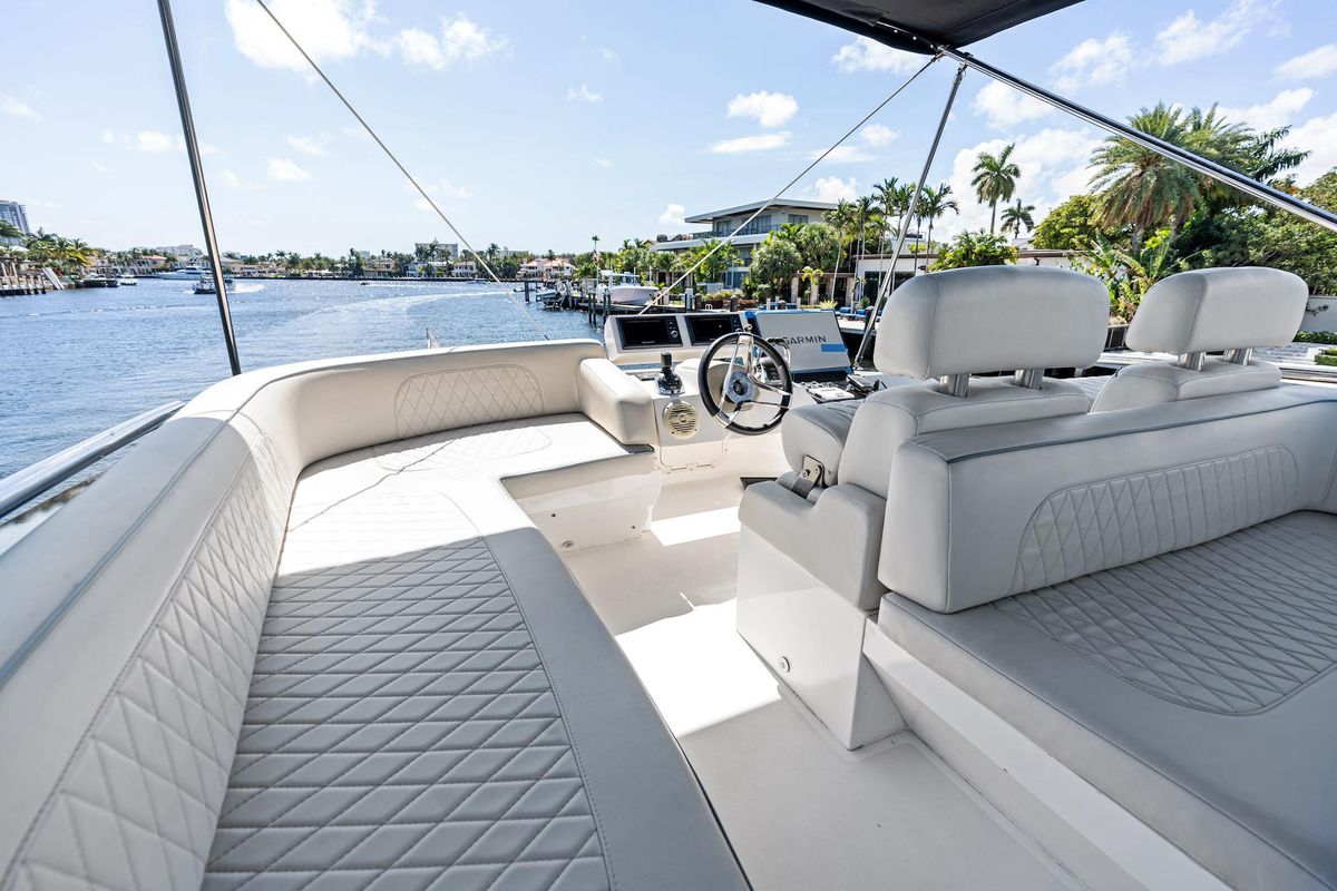 2010 Lazzara 78 