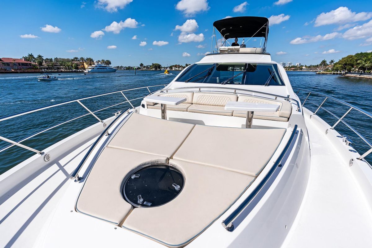 2010 Lazzara 78 