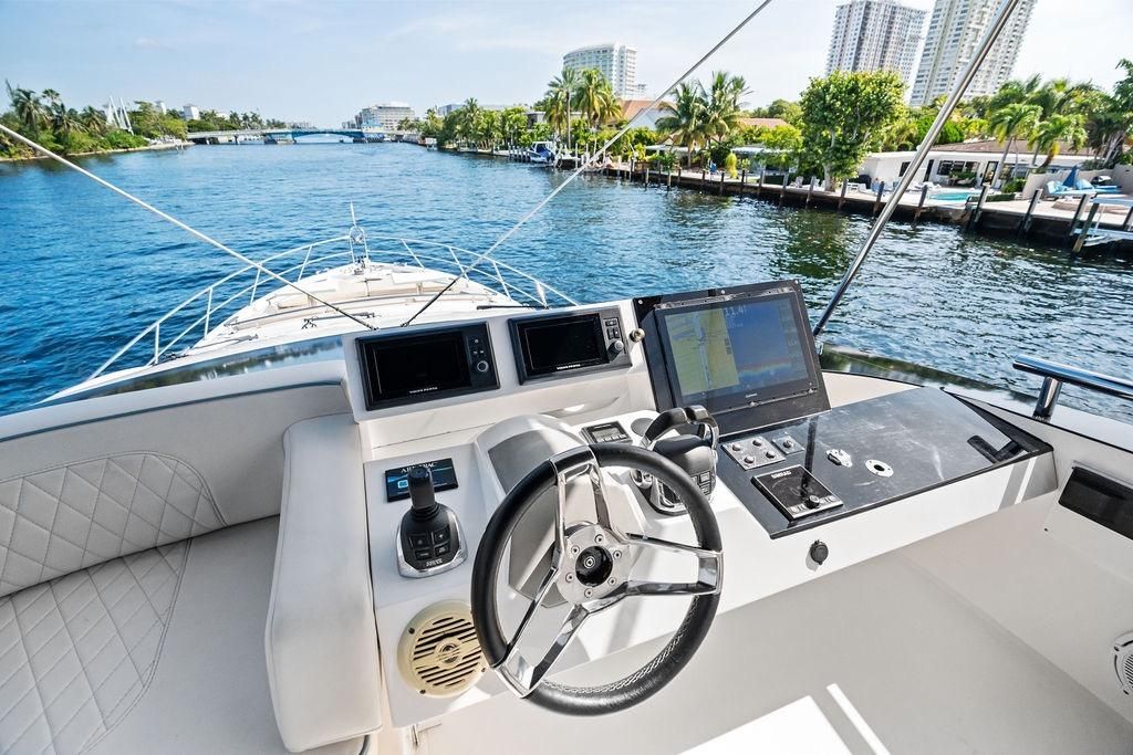2010 Lazzara 78 