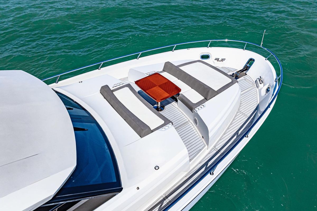 2018 Ocean Alexander 71 