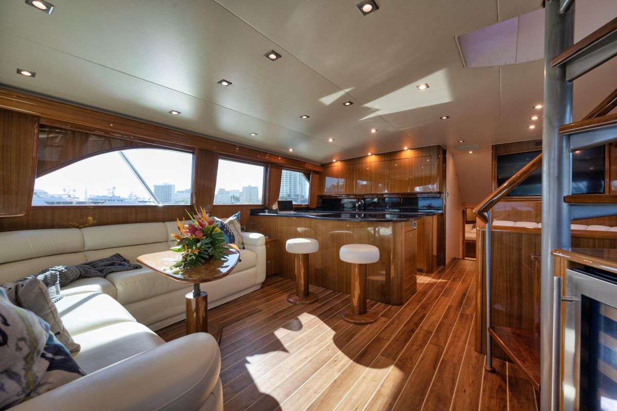 2008 Viking 64 