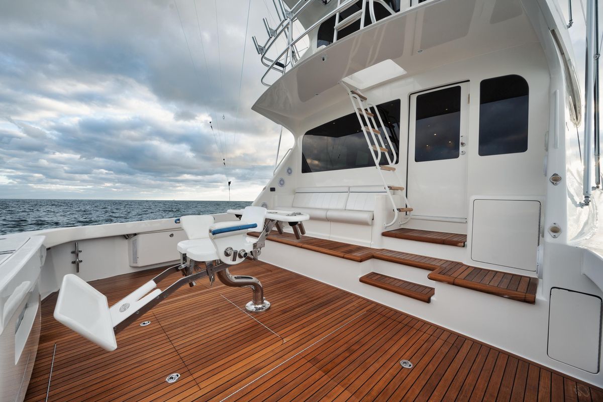 2008 Viking 64 