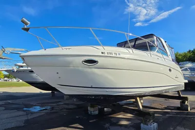 Rinker 320 Express Cruiser