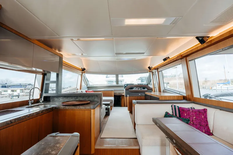 65 Fly Yacht Photos Pics 