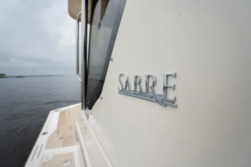 Moondance Yacht Photos Pics 