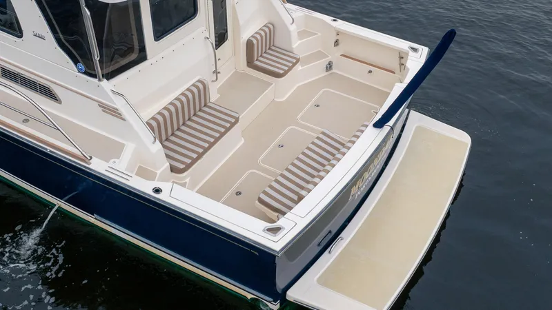 Moondance Yacht Photos Pics 