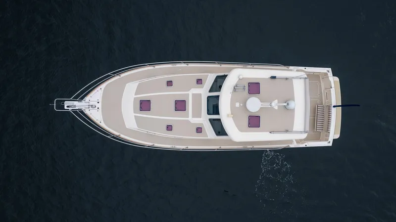 Moondance Yacht Photos Pics 