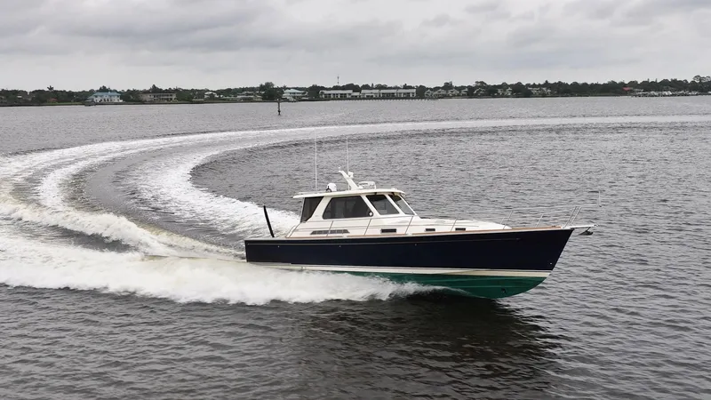 Moondance Yacht Photos Pics 