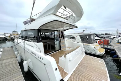 2017 Jeanneau Velasco 37F