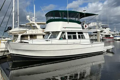 Mainship 390 Trawler