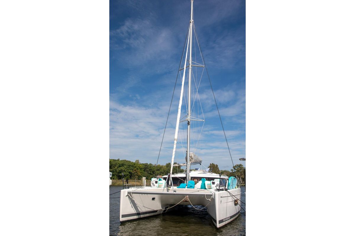 2018 Fountaine Pajot 43 