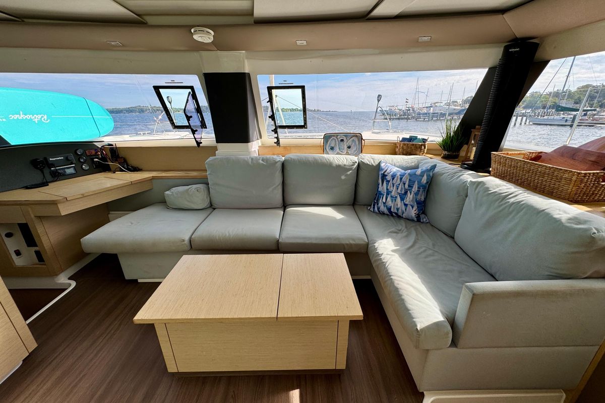 2018 Fountaine Pajot 43 