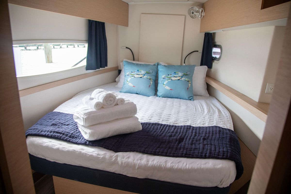 2018 Fountaine Pajot 43 