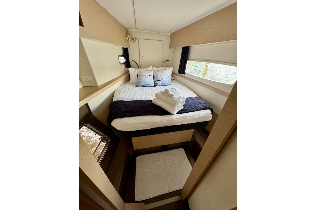 2018 Fountaine Pajot 43 