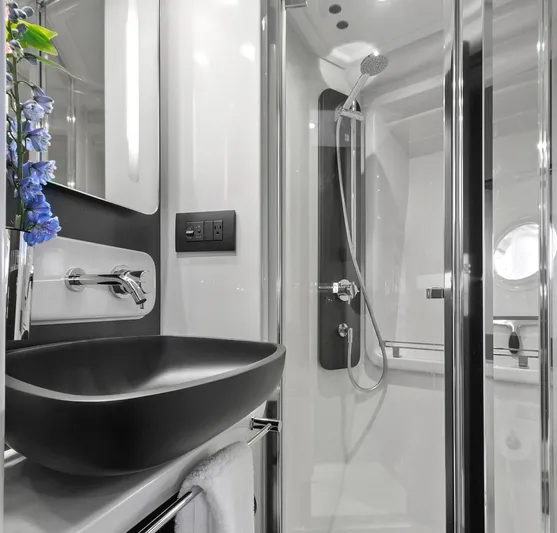 At Last Yacht Photos Pics 