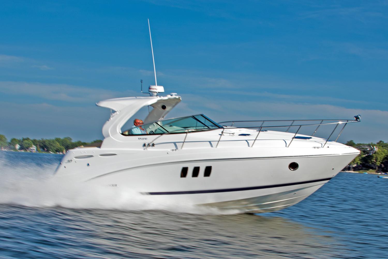 Rinker EX 370