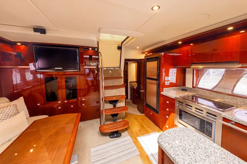 Patriot Yacht Photos Pics Companionway looking Aft