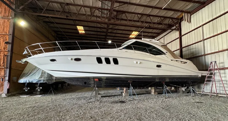 Patriot Yacht Photos Pics On the Hard