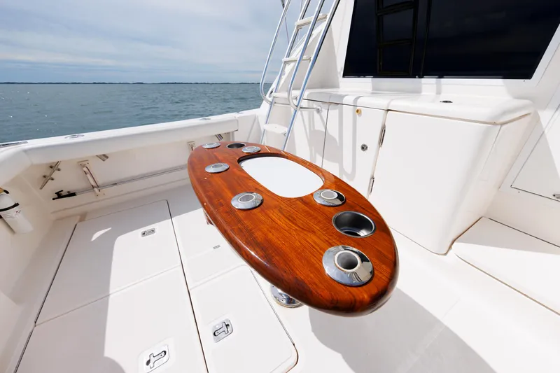 Recovery Room Yacht Photos Pics 