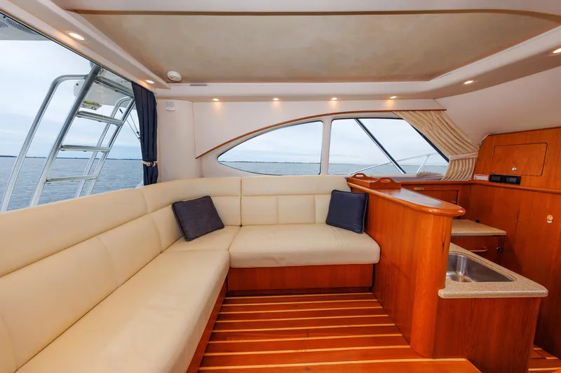 Recovery Room Yacht Photos Pics 