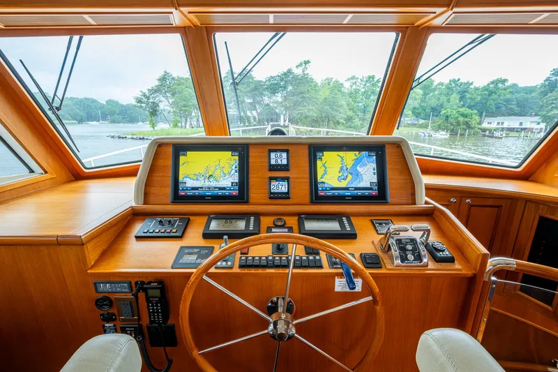 Venture Yacht Photos Pics 